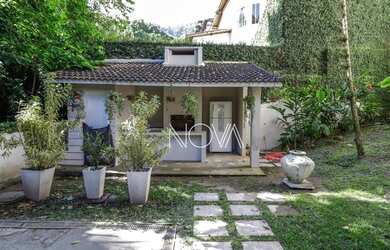 Imagem 11: ITANHANGÁ Casa. Piscina, Churrasqueira, 450m² de Áreae4 Vagas na garagem