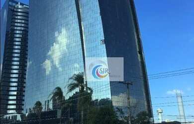 Imagem: O depósito possui 5 Vagas na garagem, 830m² de Área e está