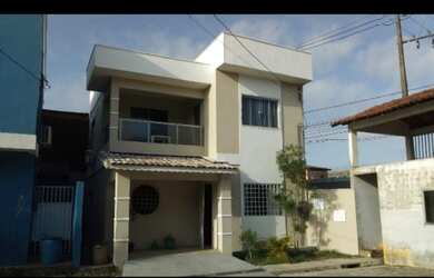 Imagem: A casa em condomínio possui 2 Dormitórios, 3 Banheiros, 160m²