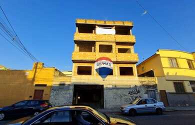 Imagem: O depósito possui 5 Vagas na garagem, 898m² de Área e está