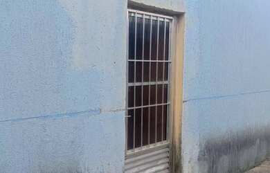 Imagem: O apartamento possui 2 Dormitórios e 1 Banheiro e está localizado