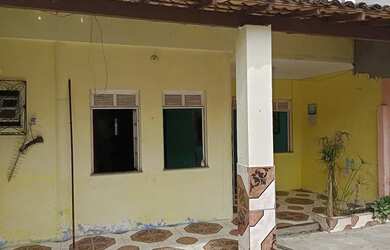 Imagem: A casa possui 3 Dormitórios, 4 Banheiros, 1 Vaga na garagem