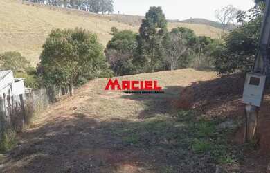 Imagem: O terreno possui 3000m² de Área e está localizado em Paraibuna
