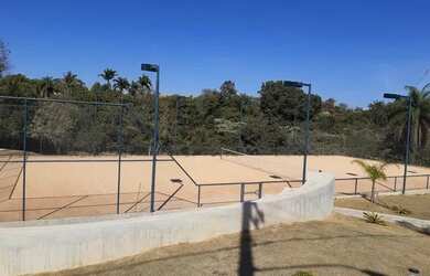 Imagem: O terreno possui 1277m² de Área e está localizado em Quintas