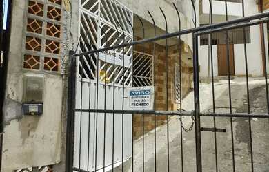 Imagem: A casa possui 2 Dormitórios e 2 Banheiros e está localizado