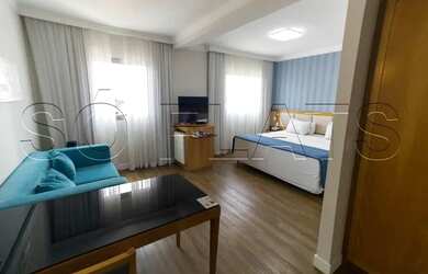 Imagem: O studio para alugar possui 1 Dormitório, 1 Banheiro, 1 Vaga