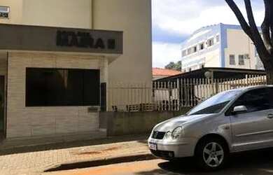 Imagem: O apartamento possui 3 Dormitórios, 1 Banheiro, 1 Vaga na garagem