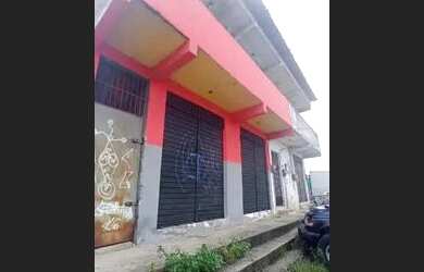 Imagem: A casa possui 2 Dormitórios, 1 Banheiro, 1 Vaga na garagem