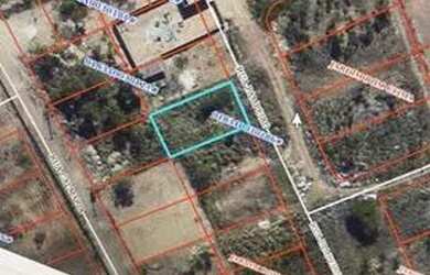 Imagem: O terreno possui 450m² de Área e está localizado em Despraiado