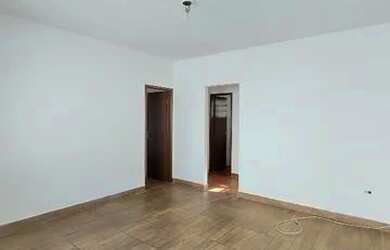 Imagem: A casa possui 2 Dormitórios, 1 Banheiro, 70m² de Área e está