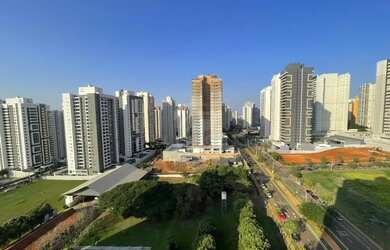 Imagem: O apartamento possui 3 Dormitórios, 2 Banheiros, 2 Vagas na