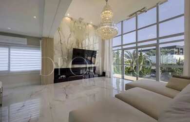 Imagem 6: CASA ESPETACULAR NO CONDOMÍNIO PORTO RIVIERA NA PRAIA BRAVA DE ITAJAÍ-SC
