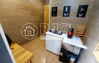 Imagem: O depósito possui 38m² de Área e está localizado em Tijuca