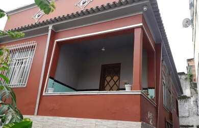 Imagem: A casa possui 2 Dormitórios, 1 Banheiro e 100m² de Área e