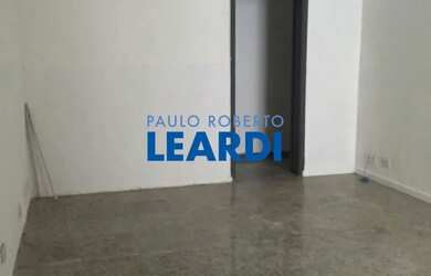 Imagem: O depósito possui 100m² de Área e está localizado em Barueri