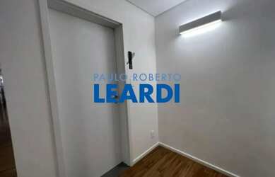 Imagem: O depósito possui 1 Vaga na garagem, 40m² de Área e está