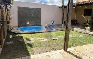 Imagem: A casa possui 4 Dormitórios, 4 Banheiros, 4 Vagas na garagem