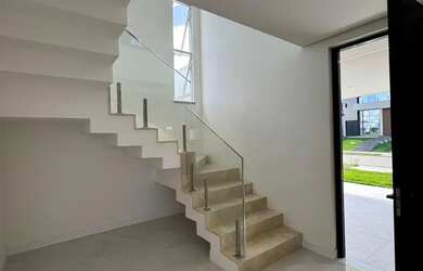 Imagem 4: Casa Em Condomínio na Cidade Alpha-TERRAS 04 - de 220m² Sendo 4 Suítes...