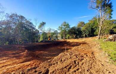 Imagem 3: Loteamento em Gramado. Imóvel novoe261m² de Área