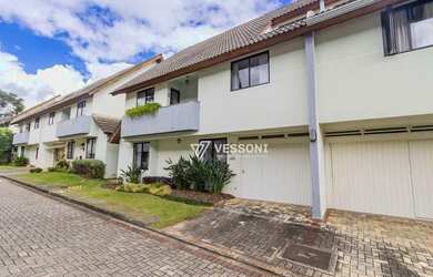 Imagem 5: Sobrado Triplex em condomínio fechad no bairro Ahú - Curitiba/PR