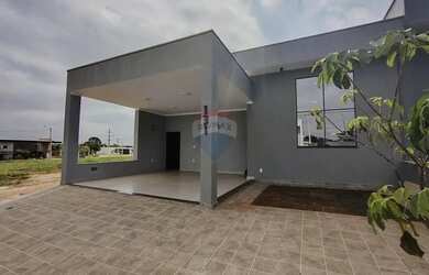 Imagem: A casa em condomínio possui 3 Dormitórios, 2 Banheiros, 2