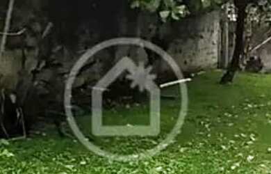 Imagem: O terreno possui 440m² de Área e está localizado em Barra