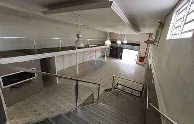 Imagem: O depósito possui 3 Vagas na garagem, 750m² de Área, Imóvel