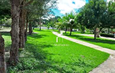 Imagem: O terreno possui 750m² de Área e está localizado em Novo