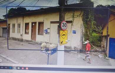 Imagem: O terreno possui 712m² de Área e está localizado em Coronel