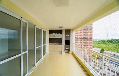 Imagem: O apartamento possui 3 Dormitórios, 5 Banheiros e 151m² de