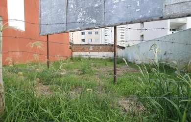 Imagem: O terreno possui 408m² de Área e está localizado em Alto