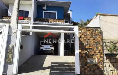 Imagem: A casa em condomínio possui 3 Dormitórios, 3 Banheiros, 2