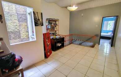 Imagem: A casa possui 2 Dormitórios, 2 Banheiros, 92m² de Área e