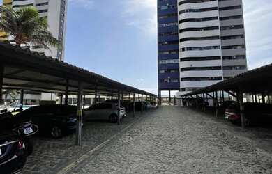 Imagem: O apartamento possui 2 Dormitórios, 2 Banheiros, 2 Vagas na