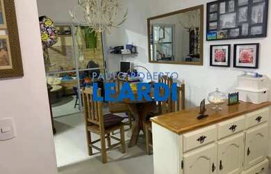 Imagem: A casa em condomínio possui 2 Dormitórios, 3 Banheiros, 2