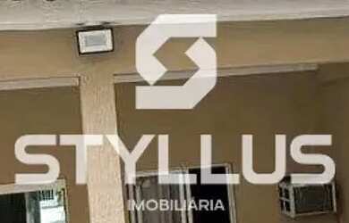 Imagem: A casa possui 4 Dormitórios, 4 Banheiros, 1 Vaga na garagem