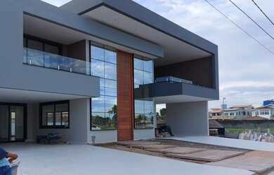 Imagem: A casa em condomínio possui 5 Dormitórios, 5 Banheiros, 5