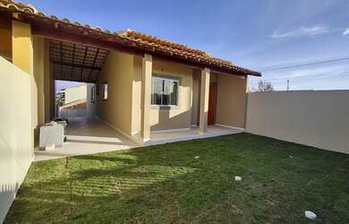 Imagem: A casa possui 2 Dormitórios, 1 Banheiro, 1 Vaga na garagem