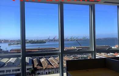 Imagem: O depósito possui 5 Vagas na garagem, 1.800m² de Área, Imóvel