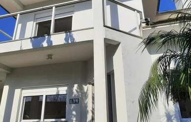 Imagem: A casa à venda possui 4 Dormitórios, 3 Banheiros, 3 Vagas