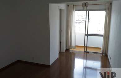 Imagem: O apartamento possui 1 Dormitório, 1 Banheiro, 1 Vaga na garagem