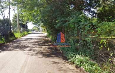 Imagem: O terreno possui 2.000m² de Área e está localizado em Sítio