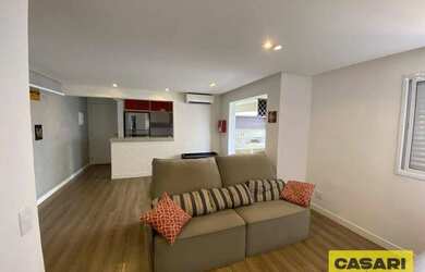 Imagem: O apartamento possui 2 Dormitórios, 1 Banheiro, 2 Vagas na