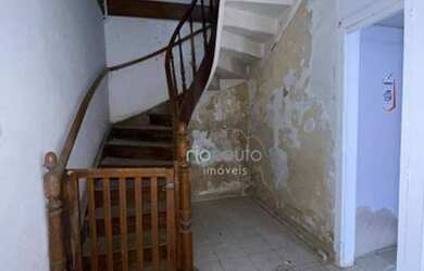 Imagem 8: Casa em Rua Nobre. 198m² de Área, 2 Banheirose4 Dormitórios