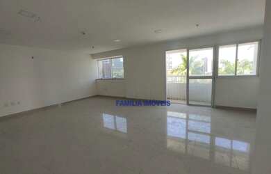 Imagem: O depósito possui 1 Vaga na garagem e 53m² de Área e está