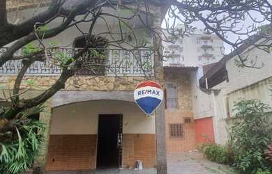 Imagem: O depósito possui 3 Vagas na garagem, 421m² de Área e está