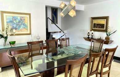 Imagem 5: Venda Casa ALTAMIRA. Piscina, 346m² de Área, 4 Vagas na garageme3 Dormitórios