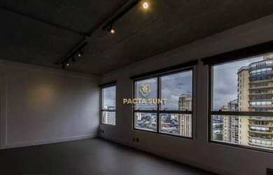 Imagem: O apartamento possui 1 Dormitório, 2 Banheiros, 2 Vagas na