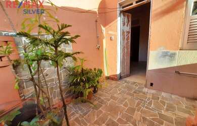 Imagem: A casa possui 5 Dormitórios, 5 Banheiros, 252m² de Área e