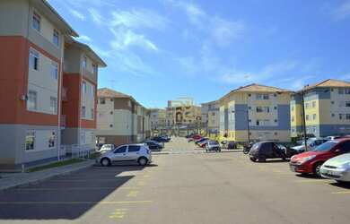 Imagem: O apartamento possui 2 Dormitórios, 1 Banheiro, 1 Vaga na garagem